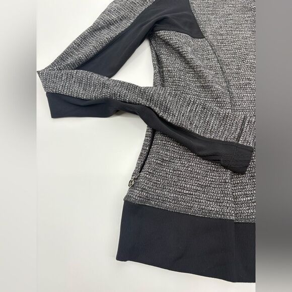 Lululemon Gray Side Zip Jacket Full Zip Tight Size 4 - Picture 9 of 9